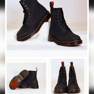 **DOC MARTENS** snakeskin matte blk